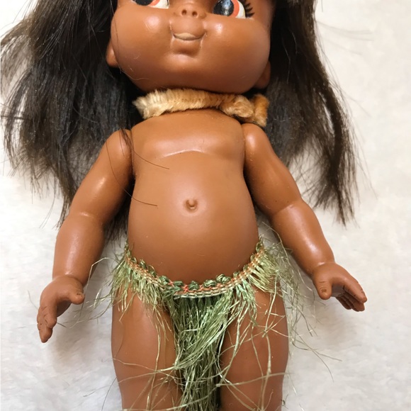Vintage Japanese Shiba rubber kawaii native doll with hula skirt - Picture 3 of 8